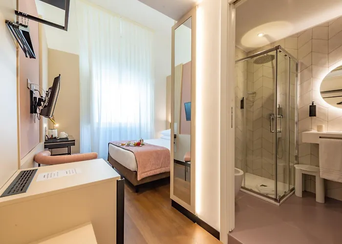 Hotel Western Artdeco 4*