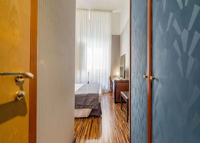 Hotel Western Artdeco 4*