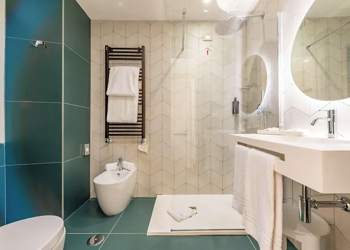 Hotel Western Artdeco 4*